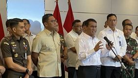 Pemerintah mengumumkan kebijakan baru berupa penurunan harga pupuk bersubsidi sebesar 20 persen yang mulai berlaku Rabu 22 Oktober 2025. Langkah ini disebut sebagai salah satu terobosan besar di tahun kedua pemerintahan Presiden Prabowo Subianto.