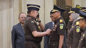 Jaksa Agung ST Burhanuddin melantik 17 Kepala Kejaksaan Tinggi (Kajati) dan 20 pejabat eselon II di lingkungan Kejaksaan Agung, dalam upacara pelantikan yang digelar di Gedung Utama Kejaksaan Agung, Jakarta, Kamis 23 Oktober 2025.