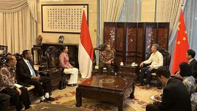 Menteri Transmigrasi (Mentrans) Muhammad Iftitah Sulaiman Suryanagara menawarkan komoditas kelapa asal Maluku Utara untuk memenuhi kebutuhan konsumsi masyarakat China, yang mencapai sekitar empat miliar butir per tahun.