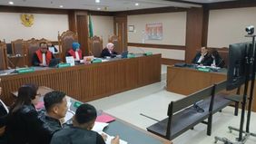 Terdakwa kasus dugaan peredaran narkotika di Rutan Salemba, Jakarta Pusat, Ammar Zoni bersama rekan-rekannya meminta agar dapat dihadirkan langsung atau secara luring dalam persidangan di Pengadilan Negeri (PN) Jakarta Pusat.