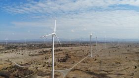 Setahun sudah kebijakan Energi Baru Terbarukan (EBT) berjalan. Hasilnya mulai terasa nyata: Indonesia menapaki arah baru menuju energi yang mandiri, bersih, dan berkelanjutan.