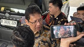 Menteri Keuangan Purbaya Yudhi Sadewa menyerahkan sepenuhnya proses penggeledahan terhadap pejabat Direktorat Jenderal Bea dan Cukai (DJBC) kepada Kejaksaan Agung (Kejagung), yang saat ini tengah menangani kasus dugaan korupsi ekspor limbah sawit.