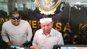 Gubernur Jawa Barat Dedi Mulyadi mendatangi Gedung Badan Pemeriksa Keuangan (BPK) Provinsi Jawa Barat di Bandung, Jumat, 24 Oktober 2025, untuk meminta lembaga tersebut segera melakukan audit terhadap kas Pemerintah Provinsi (Pemprov) Jabar.