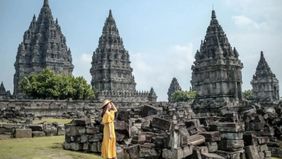 Menjelang libur Natal 2025 dan Tahun Baru 2026 (Nataru), Kementerian Pariwisata (Kemenpar) meluncurkan kampanye "Saatnya Liburan di #IndonesiaAja" untuk mendorong wisatawan domestik melakukan perjalanan wisata di dalam negeri.