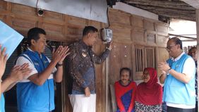 PLN Menyalurkan 42 Sambungan Listrik Gratis Bagi Masyarakat Prasejahtera Di Tiga Desa Yang Berada Di Kabupaten Klaten.