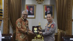 Kepala Kepolisian Negara Republik Indonesia (Kapolri) Jenderal Polisi Listyo Sigit Prabowo menerima audiensi dari Pengurus Persatuan Wartawan Indonesia (PWI) Pusat di Markas Besar Polri, Jalan Trunojoyo, Jakarta, pada Senin 27 Oktober 2025.