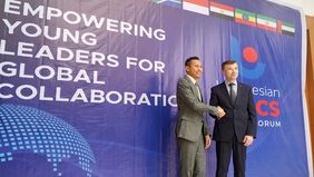 Forum ini dirancang menjadi wadah dialog strategis antar pemuda dunia untuk memperkuat
jejaring global, memperluas wawasan lintas budaya, serta membangun sinergi dalam
menghadapi tantangan abad ke-21.