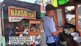 Warung bakso babi di Ngestiharjo, Kasihan, Bantul, Yogyakarta mendadak heboh di media sosial. Bukan hanya karena tidak halal, tetapi juga lantaran spanduk yang terpajang di depan warung tersebut mencantumkan nama Dewan Masjid Indonesia (DMI) dan Maje
