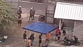 Seorang pengacara diduga menjadi korban penembakan di kawasan Jalan KH Mas Mansur, Karet Tengsin, Tanah Abang, Jakarta Pusat, pada Selasa 28 Oktober 2025.