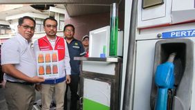 Kementerian Energi dan Sumber Daya Mineral (ESDM) menegaskan bahwa Pertamina Patra Niaga akan menindaklanjuti seluruh keluhan masyarakat terkait sepeda motor yang mengalami gangguan mesin usai mengisi bahan bakar minyak (BBM) jenis Pertalite di sejum
