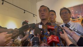 Menteri Sekretaris Negara (Mensesneg) Prasetyo Hadi mengonfirmasi bahwa Presiden Republik Indonesia Prabowo Subianto telah berangkat menuju Korea Selatan untuk menghadiri Konferensi Tingkat Tinggi (KTT) APEC 2025.