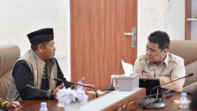 Wakil Menteri Desa dan Pembangunan Daerah Tertinggal (Wamendes PDT) Ahmad Riza Patria menerima audiensi dari Laznas Dewan Da’wah. 
