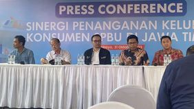 Direktur Utama PT Pertamina Patra Niaga, Mars Ega Legowo Putra, memastikan bahwa pihaknya memberikan perhatian penuh terhadap munculnya isu mengenai Bahan Bakar Minyak (BBM) jenis Pertalite yang disebut-sebut tercampur air.