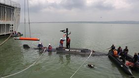 Indonesia menorehkan sejarah baru dalam dunia pertahanan laut dengan keberhasilan uji coba Kapal Selam Otonomous (KSOT) karya anak bangsa.