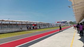 Pembalap Mandalika Racing Series (MRS) round 5 kelas National Sport 250cc, Moh Murrobil Vitoni, harus dilarikan ke rumah sakit di Mataram setelah mengalami kecelakaan pada balapan pertama di Sirkuit Mandalika, Nusa Tenggara Barat (NTB).