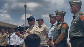 Presiden Prabowo Subianto mengumumkan rencana penambahan empat unit pesawat angkut Airbus A400M untuk memperkuat armada TNI Angkatan Udara (AU). Saat ini, Indonesia telah mengoperasikan dua unit pesawat serbaguna tersebut.