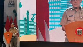 Kepala Dinas Tenaga Kerja, Transmigrasi, dan Energi Provinsi DKI Jakarta, Syaripudin memberikan laporan terkait kegiatan "Job Fair Penyandang Disabilitas 2025" di Taman Ismail Marzuki, Jakarta Pusat, Senin (3/11/2025). Kegiatan bursa kerja ini membuk