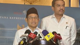 Presiden RI Prabowo Subianto menggelar rapat terbatas di Kompleks Istana Kepresidenan, Jakarta, Selasa, untuk membahas sejumlah kebijakan strategis, mulai dari pemutihan iuran BPJS Kesehatan hingga kebijakan substitusi terhadap usaha pakaian bekas.