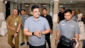 Gubernur Sumatera Utara, Bobby Nasution, menyayangkan tewasnya seorang warga Kabupaten Simeulue, Aceh, bernama Arjuna Tamaraya (21), di area Masjid Agung Sibolga, Sumatera Utara.