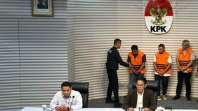 Komisi Pemberantasan Korupsi (KPK) mengungkapkan bahwa Gubernur Riau Abdul Wahid (AW) diduga memakai dana hasil pemerasan dalam lingkungan Pemerintah Provinsi Riau tahun anggaran 2025 untuk membiayai perjalanan ke sejumlah negara.