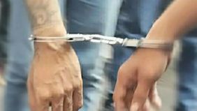 Seorang pria bernama Dandi Maulana (25) ditangkap aparat kepolisian setelah berpura-pura menjadi anggota Direktorat Reserse Narkoba Polda Metro Jaya dan menipu seorang pengemudi ojek daring (ojol) di kawasan Penjaringan, Jakarta Utara.