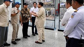 Presiden Republik Indonesia Prabowo Subianto meninjau master plan pengembangan kawasan berbasis transportasi atau Transit Oriented Development (TOD) untuk tiga stasiun yaitu Manggarai, Tanah Abang, dan Sudirman–BNI City–Karet pada Selasa (4/11). Peni