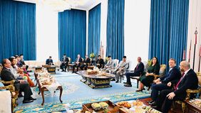 Dua belas duta besar luar biasa dan berkuasa penuh (LBBP) negara sahabat telah menyerahkan surat kepercayaan kepada Presiden Prabowo Subianto yang secara resmi menandai dimulainya tugas sebagai perwakilan diplomatik di Indonesia.