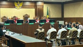 Mantan Direktur Jenderal Aplikasi Informatika (Aptika) Kementerian Komunikasi dan Informatika (Kemenkominfo) periode 2016–2024 Semuel Abrijani Pangerapan didakwa menerima suap sebesar Rp6 miliar dalam kasus dugaan korupsi.