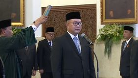 Presiden Prabowo Subianto melantik Rektor IPB Prof. Dr. Arif Satria menjadi Kepala BRIN di Istana Negara, Senin, 10 November 2025.