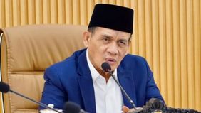 Wakil Menteri Agama (Wamenag) Romo Muhammad Syafi’i menilai tindakan Mohammad Elham Yahya Luqman atau yang dikenal sebagai Gus Elham, yang mencium anak-anak perempuan, merupakan perilaku tidak pantas, terlebih dilakukan oleh sosok yang dianggap sebag