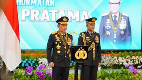 Kapolri Jenderal Polisi Listyo Sigit Prabowo memimpin upacara penganugerahan Tanda Kehormatan Bintang Bhayangkara Pratama sebagai penghargaan bagi jasa dan pengabdian luar biasa kepada Polri dan Indonesia.