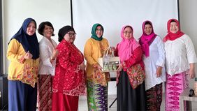 Dinas Pariwisata dan Ekonomi Kreatif (Disparekraf) DKI Jakarta menggelar Jakarta Walking Tour Festival, sebuah kegiatan yang bukan hanya mengajak warga menelusuri sejarah, tapi juga menyentuh akar budaya yang jarang tersentuh, yaitu tradisi perawatan