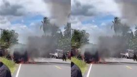 Sebuah mobil logistik milik Bank Negara Indonesia (BNI) hangus terbakar di Desa Palippis, Kecamatan Balanipa, Kabupaten Polewali Mandar, Sulawesi Barat, Rabu, 12 November 2025. Akibat insiden tersebut, uang tunai senilai lebih dari Rp 4 miliar yang d