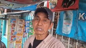 Warga di kawasan Cengkareng, Jakarta Barat, mengeluhkan maraknya aktivitas prostitusi sesama jenis pria yang diduga terjadi di area taman sepanjang Jalan Daan Mogot.