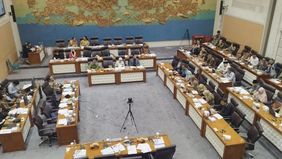 Komisi VII DPR RI membentuk Panitia Kerja (Panja) Air Minum Dalam Kemasan (AMDK) guna memperdalam kajian dan memperbaiki berbagai aspek terkait pengelolaan air minum di Indonesia.