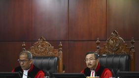 Mahkamah Konstitusi (MK) menetapkan bahwa ketentuan jangka waktu hak atas tanah dalam Undang-Undang Nomor 21 Tahun 2023 tentang Ibu Kota Nusantara (IKN) yang memungkinkan pemberian hak dalam dua siklus dinyatakan bertentangan dengan konstitusi atau i