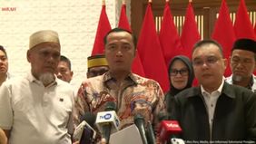 Prabowo Subianto memberikan rehabilitasi kepada dua guru asal Kabupaten Luwu Utara, Sulawesi Selatan, yaitu Drs. Abdul Muis dan Drs. Rasnal, M.Pd, setelah menerima aspirasi masyarakat dan berbagai pihak yang memperjuangkan pemulihan nama baik keduany