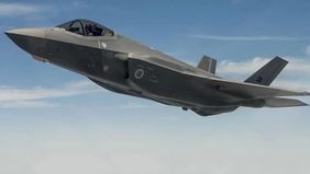 Badan Intelijen Pertahanan Amerika Serikat (DIA) menaruh kekhawatiran terhadap rencana penjualan jet tempur siluman F-35 ke Arab Saudi, karena dinilai dapat membuka peluang bagi China untuk mengakses teknologi militer. 