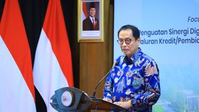 Otoritas Jasa Keuangan (OJK) akan terus memperkuat pengawasan di sektor perbankan seiring dengan semakin kompleksnya aktivitas perbankan yang semakin beragam dan cepatnya digitalisasi.