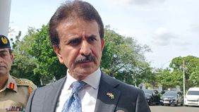 Duta Besar Pakistan untuk Indonesia, Zahid Hafeez Chaudhri, melakukan kunjungan ke Kompleks Istana Kepresidenan Jakarta, Senin, untuk bertemu dengan Presiden Prabowo Subianto. Pertemuan ini digelar sebagai upaya memperkuat hubungan bilateral antara P