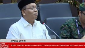 Walau begitu, kelembagaannya diperkuat dengan undang-undang (UU). Ini disampaikan PBNU saat rapat bersama Komisi III DPR RI terkait penyusunan Rancangan Undang-Undang (RUU) BPIP hari ini.
