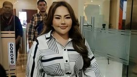 Bareskrim Polri telah menyelesaikan dan menyerahkan berkas perkara tahap satu terkait dugaan pencemaran nama baik oleh selebgram Lisa Mariana terhadap mantan Gubernur Jawa Barat Ridwan Kamil kepada jaksa penuntut umum (JPU) di Kejaksaan Tinggi (Kejat