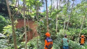 BNPB menyampaikan bahwa Kabupaten Cilacap, Jawa Tengah, kembali mengalami bencana tanah longsor yang berdampak pada puluhan keluarga. Informasi tersebut disampaikan Kepala Pusat Data, Informasi dan Komunikasi Kebencanaan BNPB Abdul Muhari di Jakarta,