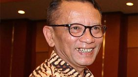 Direktorat Jenderal Imigrasi Kementerian Imigrasi dan Pemasyarakatan mengonfirmasi mantan Direktur Jenderal Pajak, Ken Dwijugiasteadi, masuk dalam daftar pencegahan bepergian ke luar negeri setelah adanya permintaan resmi dari Kejaksaan Agung.