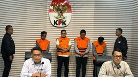 Komisi Pemberantasan Korupsi (KPK) resmi menahan empat tersangka baru dalam penyidikan dugaan korupsi di Dinas Pekerjaan Umum dan Penataan Ruang (PUPR) Kabupaten Ogan Komering Ulu (OKU), Sumatera Selatan, untuk tahun anggaran 2024–2025. 