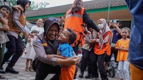 Badan Nasional Penanggulangan Bencana (BNPB) menyampaikan bahwa sebagian besar warga Lumajang, Jawa Timur, yang sempat mengungsi akibat erupsi Gunung Semeru kini mulai kembali ke rumah masing-masing. 