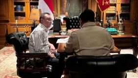 Presiden Prabowo terlihat menerima kehadiran Suami Dasco di Hambalang, untuk membahas berbagai persoalan hukum.