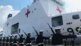 Kepala Dinas Penerangan TNI Angkatan Laut, Laksamana Pertama TNI Tunggul, menyampaikan bahwa Mabes TNI AL telah menyiapkan tiga Kapal Republik Indonesia (KRI) berjenis bantu rumah sakit untuk diberangkatkan ke Gaza.