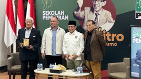 Bangsa Abdul Muhaimin Iskandar atau Cak Imin mengapresiasi langkah ekonomi Presiden Prabowo Subianto yang dinilai terinspirasi dari pemikiran ayahnya Prof. Soemitro Djojohadikusumo. 