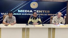 Mahkamah Agung (MA) memastikan bahwa Mario Dandy Satrio harus menjalani total hukuman 18 tahun penjara yang merupakan penjumlahan dari dua kasus berbeda, yaitu perkara penganiayaan dan kasus pencabulan terhadap anak di bawah umur.